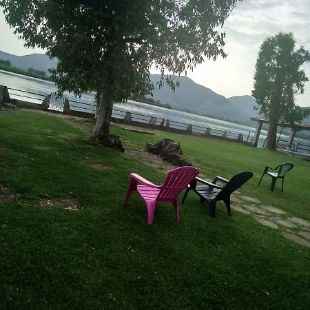 Magia Sul Lago Di Fondi Monte San Biagio Eksteriør billede
