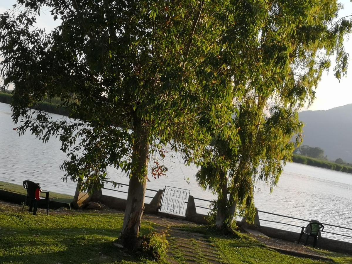 Magia Sul Lago Di Fondi Monte San Biagio Eksteriør billede