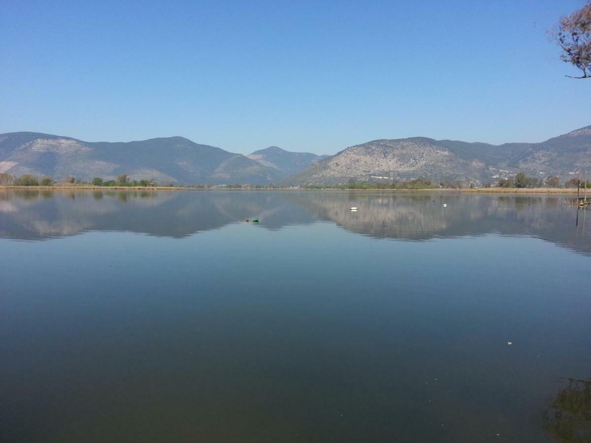 Magia Sul Lago Di Fondi Monte San Biagio Eksteriør billede