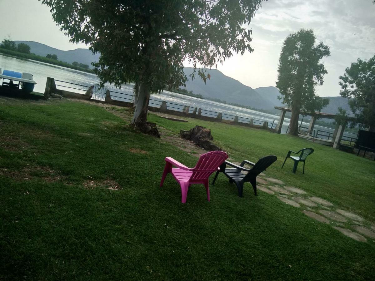 Magia Sul Lago Di Fondi Monte San Biagio Eksteriør billede